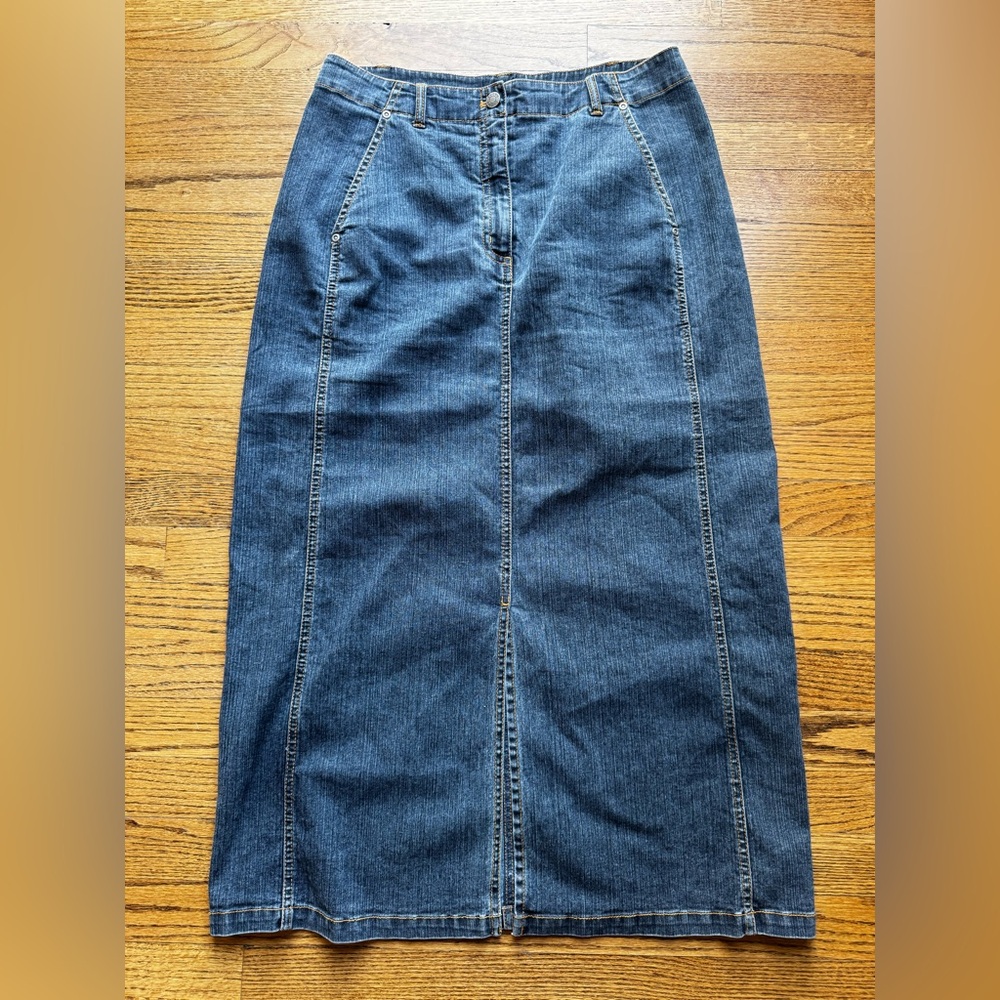 Chico’s women’s size 2 (12) Denim Skirt with Pockets Midi Front slit